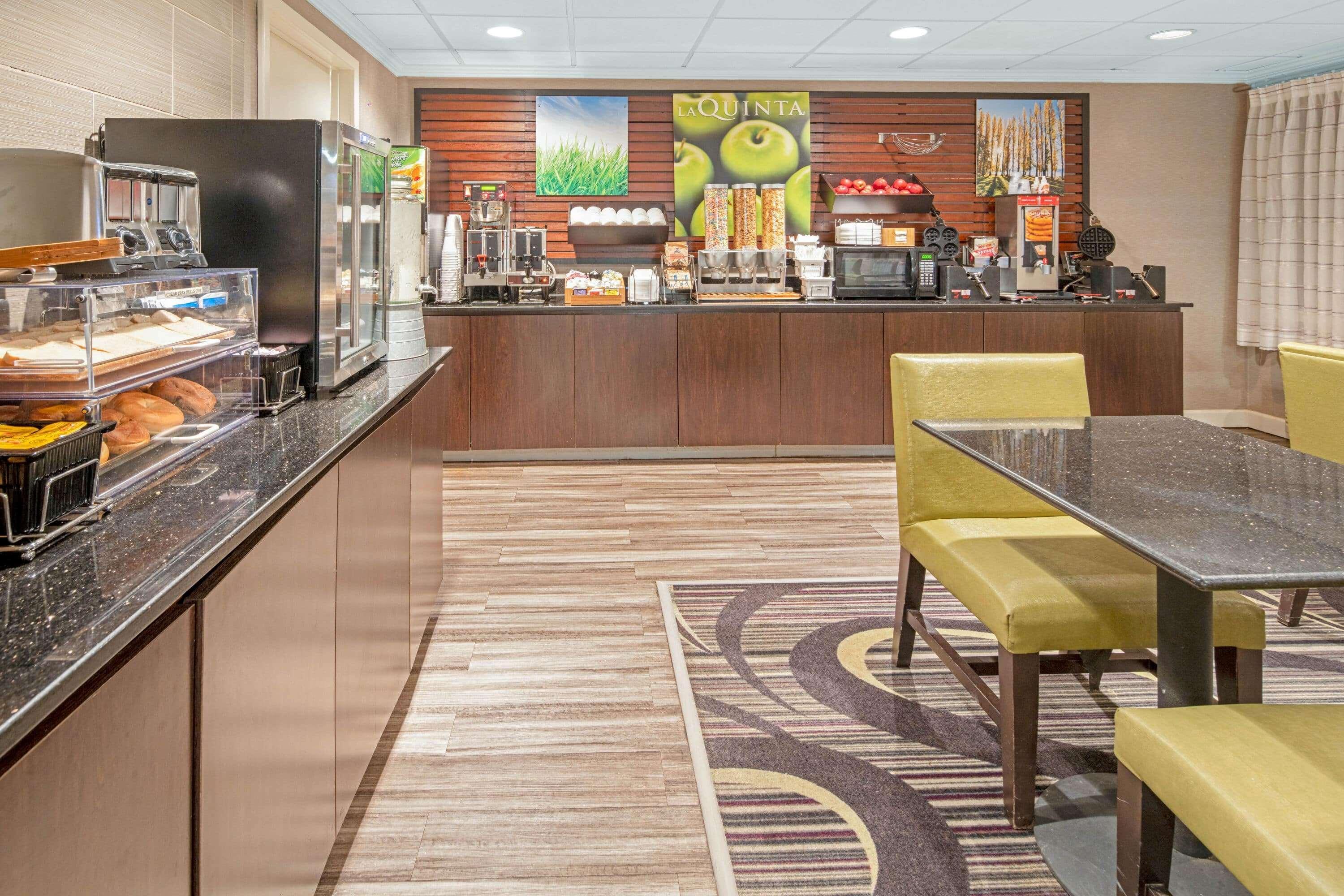 Hotel La Quinta By Wyndham Baton Rouge Siegen Lane à Prairieville Extérieur photo